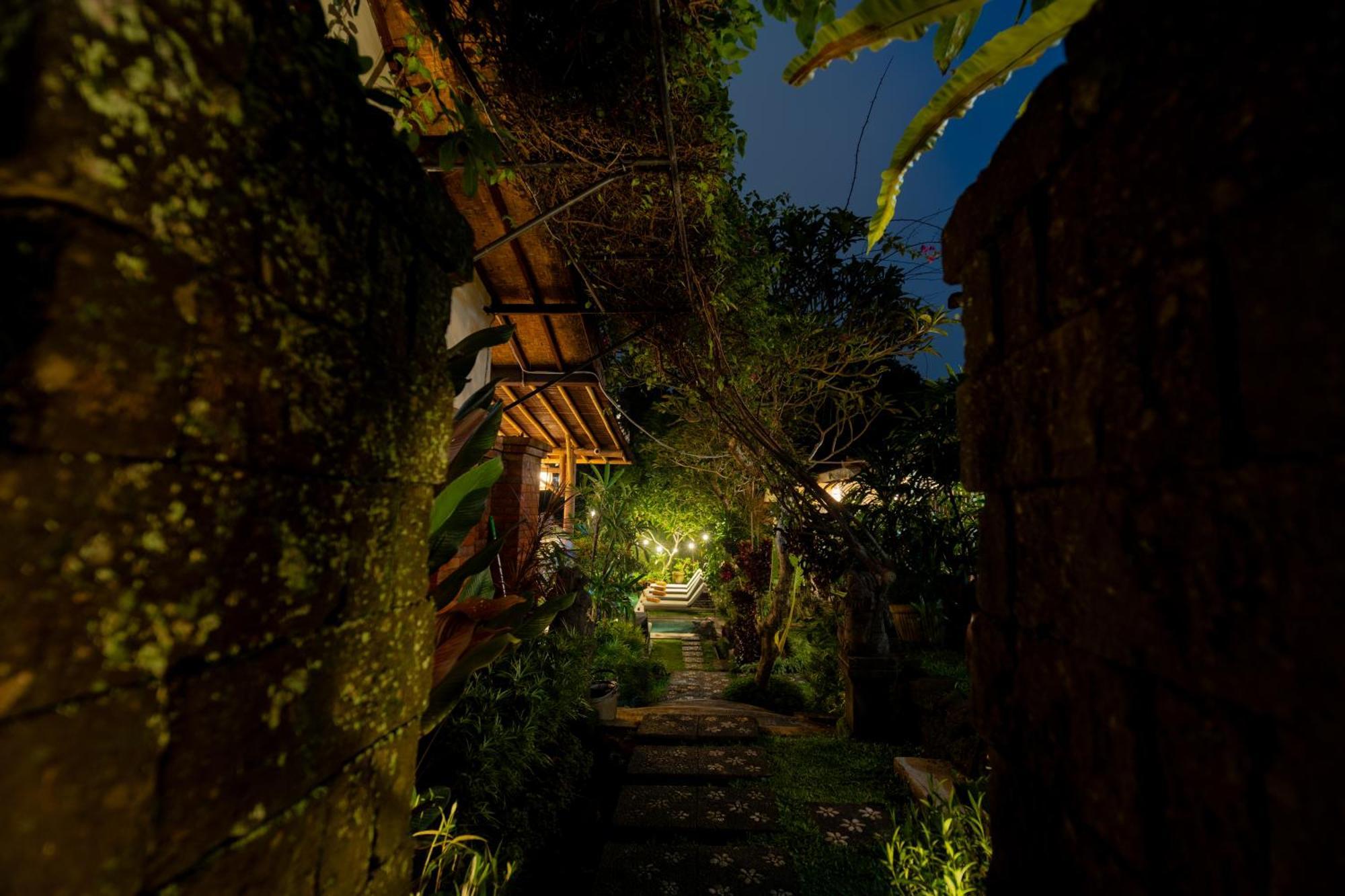 Desak Putu Putra Hidden Hotel Ubud  Exterior photo